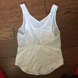 Lululemon 🍋 Tank (Perfect Condition)